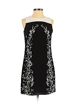 Vince Camuto Size 4 Petite