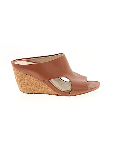 Kenneth Cole REACTION Wedges (view 1)