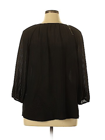 Croft & Barrow Plus 3/4 Sleeve Blouse (view 2)