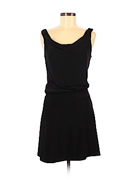White House Black Market Size 2