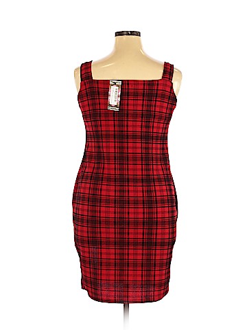 Boohoo Boutique Casual Dress (view 2)