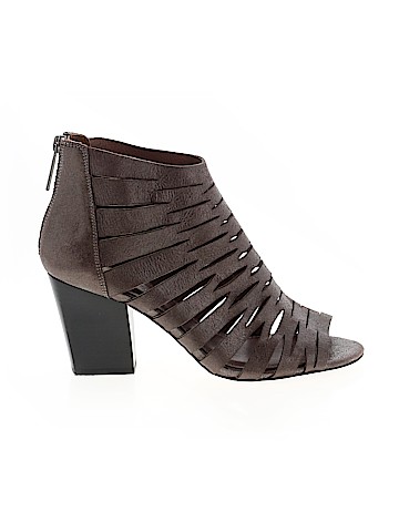 Donald J Pliner Heels (view 1)