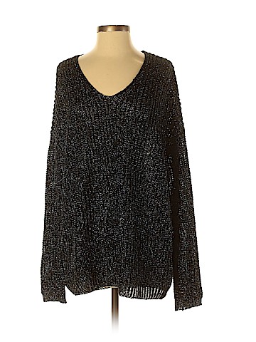 Romeo & Juliet Couture Long Sleeve Top (view 1)