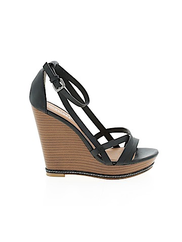 Matisse Wedges (view 1)