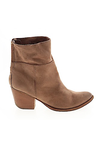 COCONUTS by Matisse Ankle Boots (view 1)