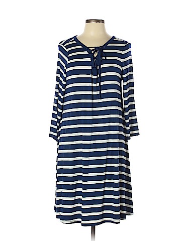 Old Navy Casual Dress (view 1)