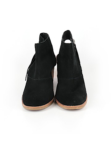 DV Ankle Boots (view 2)