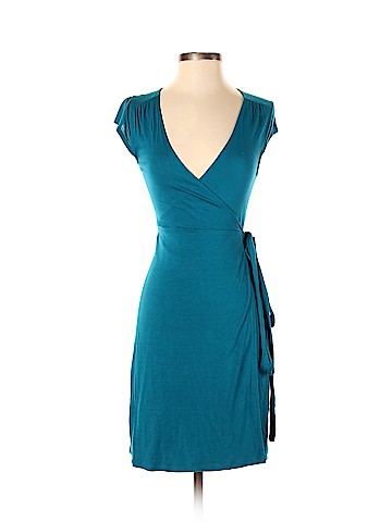 Old Navy Casual Dress (view 1)