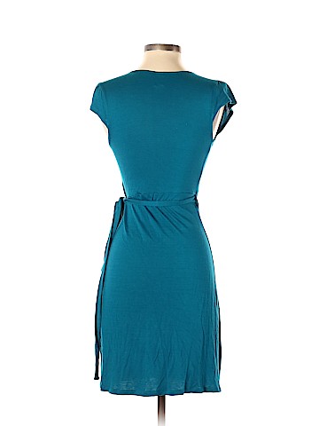 Old Navy Casual Dress (view 2)