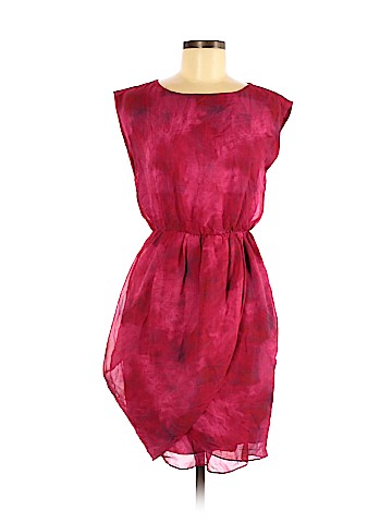 Alice + Olivia Casual Dress (view 1)