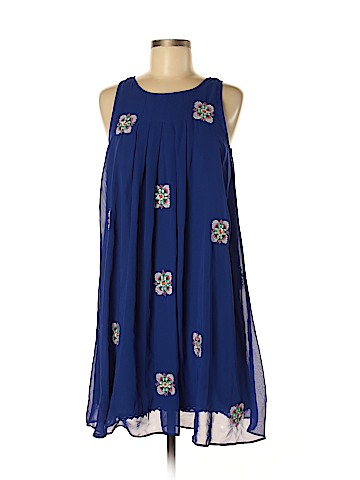 Leifsdottir Casual Dress (view 1)