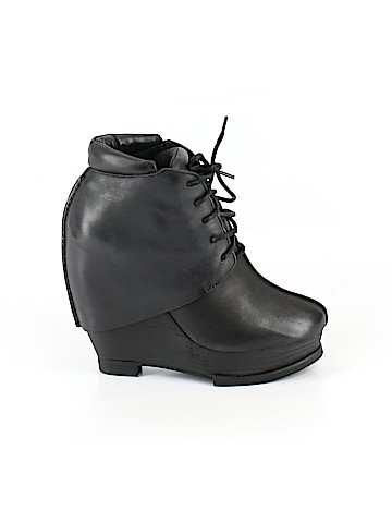 Leon Max Wedges (view 1)