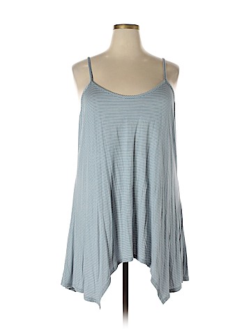 Logo Layers Sleeveless Top (view 1)