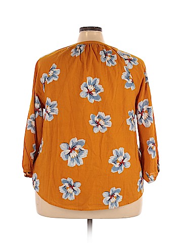 Old Navy 3/4 Sleeve Blouse (view 2)