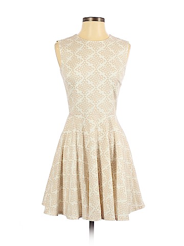 Diane von Furstenberg Casual Dress (view 1)