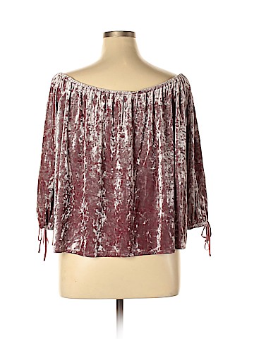 American Eagle Outfitters 3/4 Sleeve Top (view 2)