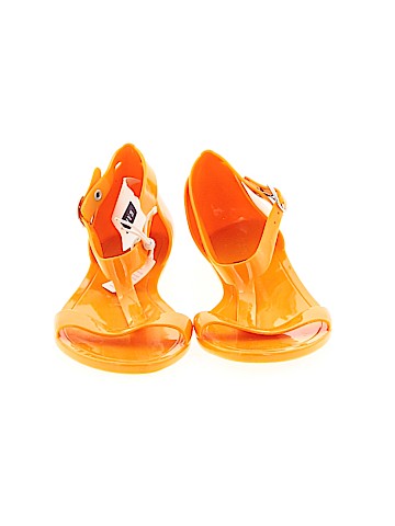 Gap Sandals (view 2)