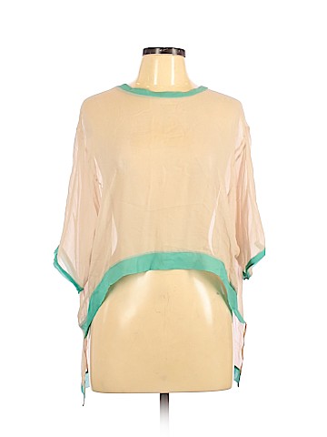 Elizabeth and James 3/4 Sleeve Blouse (view 1)