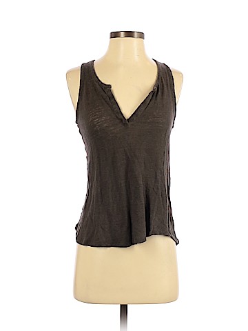 Vince. Sleeveless Top (view 1)