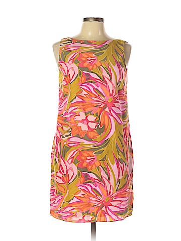 Alice & Trixie Casual Dress (view 1)