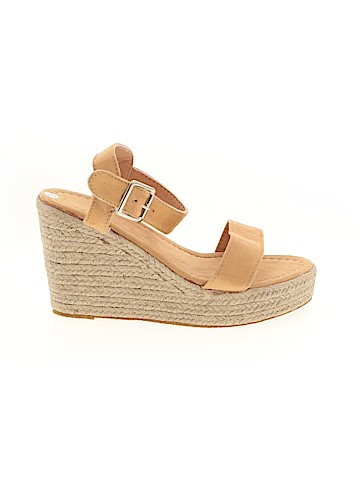 Unbranded Wedges (view 1)