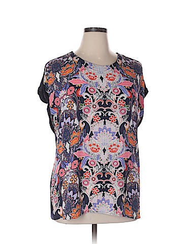 DR2 Short Sleeve Blouse (view 1)