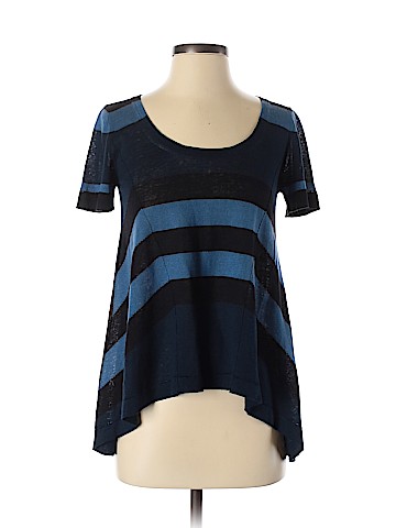 Louis Vuitton Short Sleeve Top (view 1)