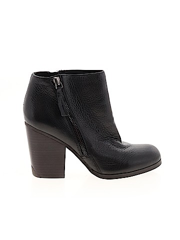 Kenneth Cole REACTION Ankle Boots (view 1)