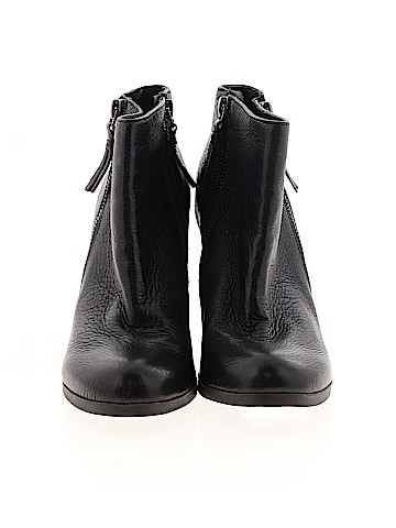 Kenneth Cole REACTION Ankle Boots (view 2)