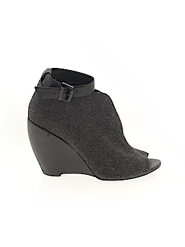 Kenneth Cole Collection Size 7