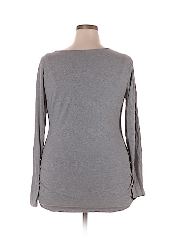 Old Navy - Maternity Long Sleeve T-Shirt (view 2)