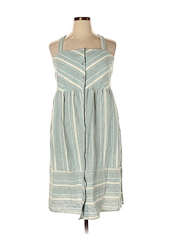 Universal Thread Casual Dress (view 1)