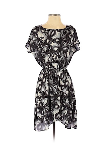 Alice + Olivia Casual Dress (view 1)