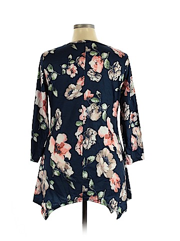 Assorted Brands 3/4 Sleeve Top (view 2)