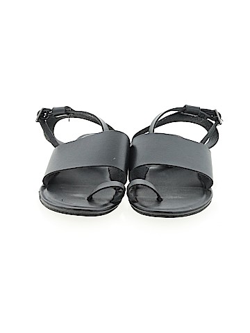 Universal Thread Sandals (view 2)