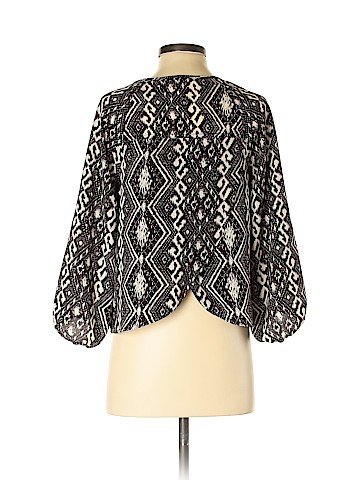 American Eagle Outfitters 3/4 Sleeve Blouse (view 2)