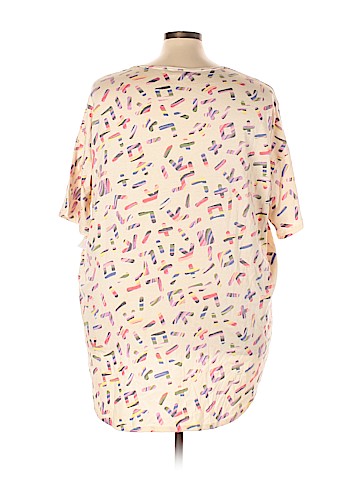 Lularoe Short Sleeve T-Shirt (view 2)