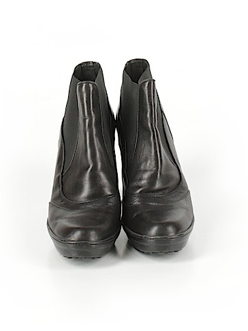 Tod's Ankle Boots (view 2)