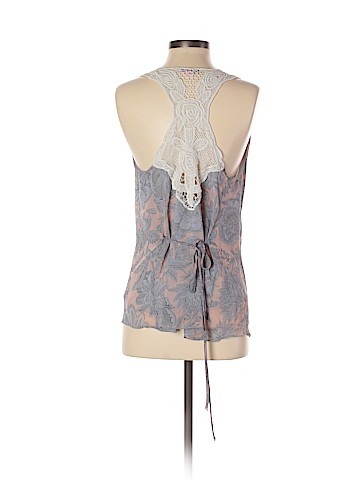 Romeo & Juliet Couture Sleeveless Blouse (view 2)