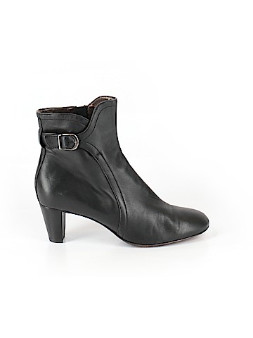 Attilio Giusti Leombruni Ankle Boots (view 1)