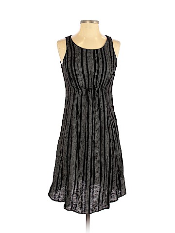 Old Navy Casual Dress (view 1)