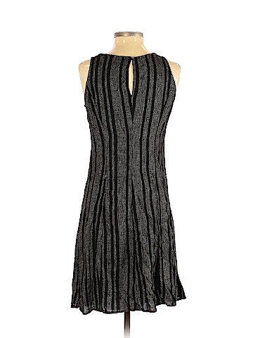 Old Navy Casual Dress (view 2)