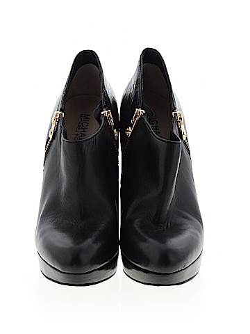 MICHAEL Michael Kors Ankle Boots (view 2)