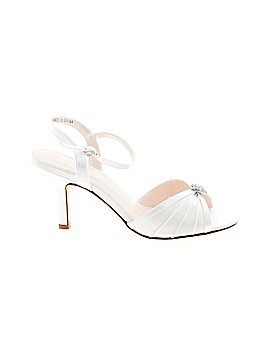 David's Bridal Size 6 1/2