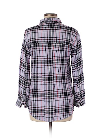 Old Navy Long Sleeve Button-Down Shirt (view 2)