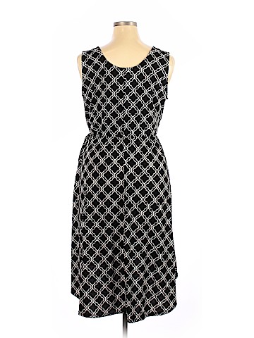 Harlow & Rose Casual Dress (view 2)