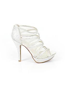 UNLISTED A Kenneth Cole Production Size 5