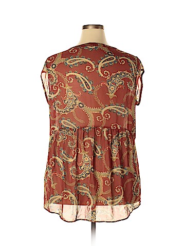 DR2 Sleeveless Blouse (view 2)