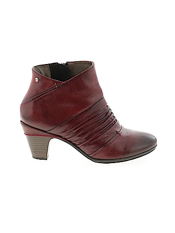 Pikolinos Ankle Boots (view 1)