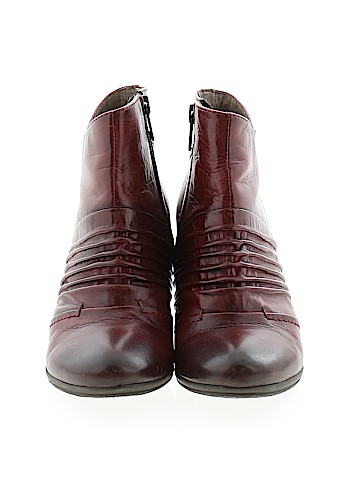 Pikolinos Ankle Boots (view 2)